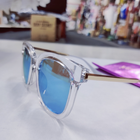 Clear glasses 🤓 - Picture 5 of 6